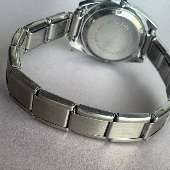Vintage Criterion Shock Resistant Swiss Watch main image 4